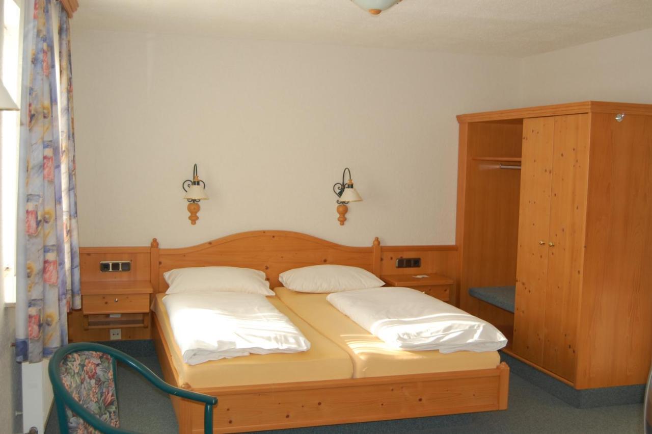 Hotel Grüner Baum Bretzenheim Exterior foto